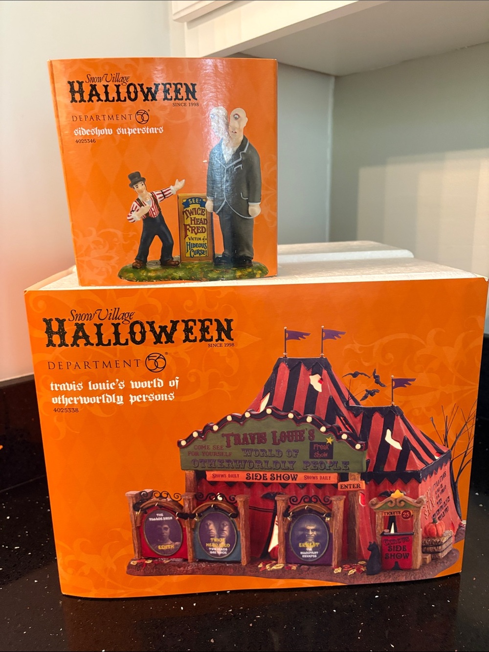 Department 56 Halloween Travis Louie Otherworldly Circus House & Sideshow Stars - Picture 9 of 17